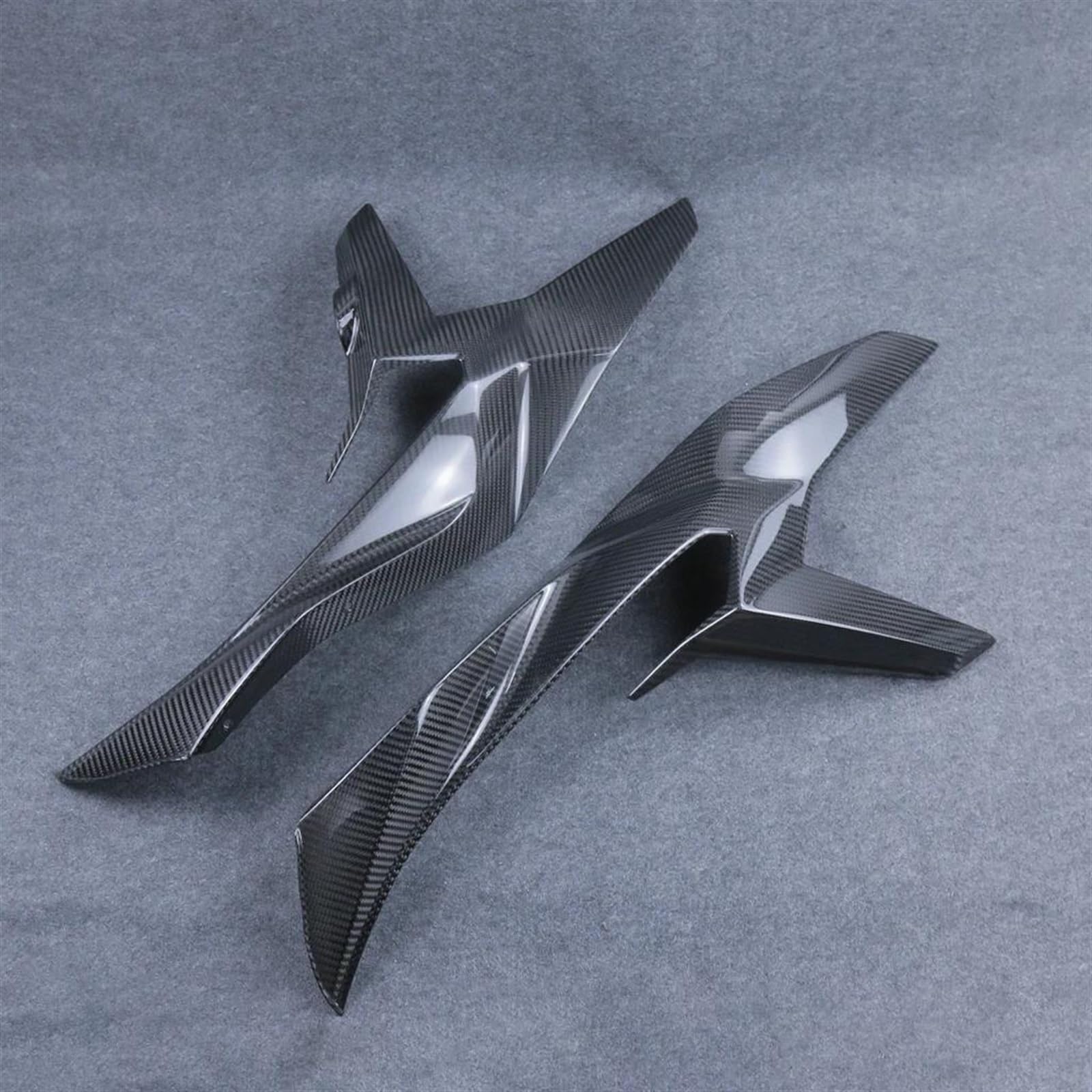 Amazon | オイルタンクカバー カーボンファイバー製オートバイ燃料